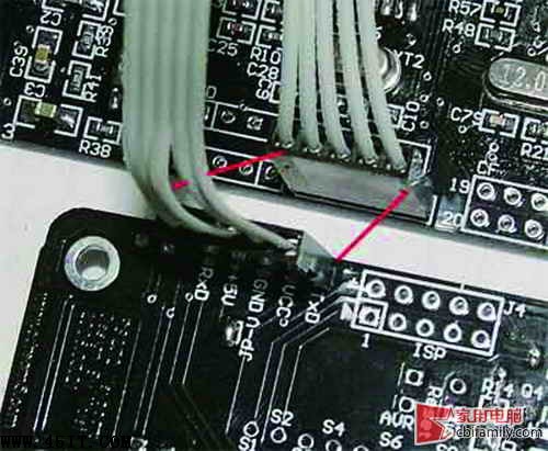 键盘里面的电路板的四根线断了?能不能把它修