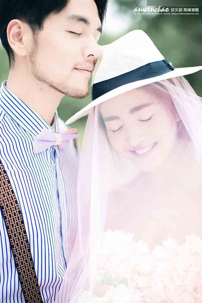 Photoshop调出外景婚纱照片甜美暖色效果,PS教程,思缘教程网