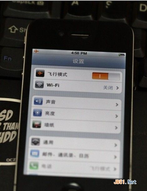 美版苹果iPhone4卡贴解锁使用教程_苹果手机