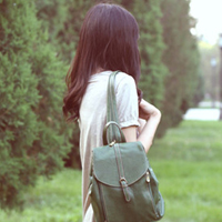 <em>侧面</em>长发<em>女生唯美头像</em> 指尖缠绕出破碎的蓝鸢