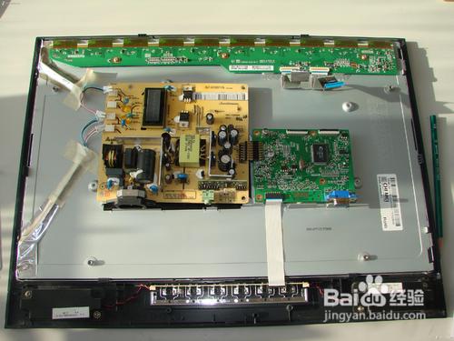 液晶显示器通电无显示的解决方法_显示器