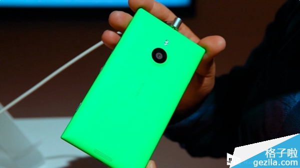6寸大屏WP手机 诺基亚绿色版Lumia 1520正式
