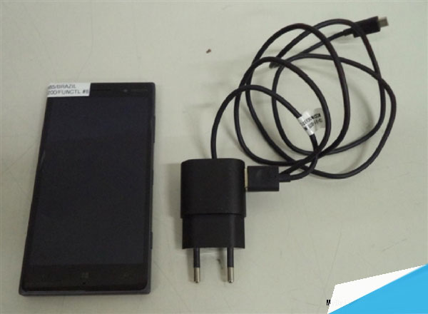 诺基亚奥利奥Lumia 830真机大曝光(图赏)_安卓