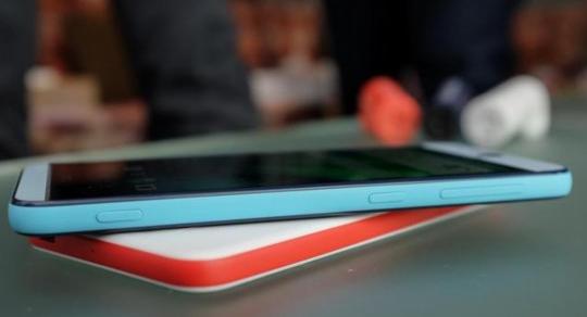 ܷΪһHTC Desire Eye