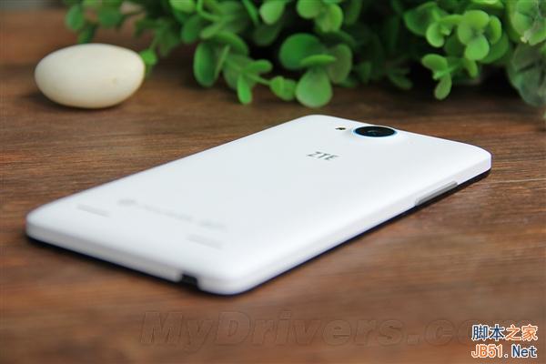 899元/全网通 中兴V5S对比V5图赏