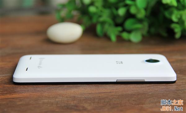 899元/全网通 中兴V5S对比V5图赏