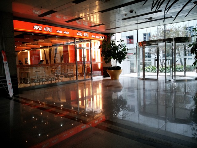 128λȫоƬ 7999ԪVEB W1 