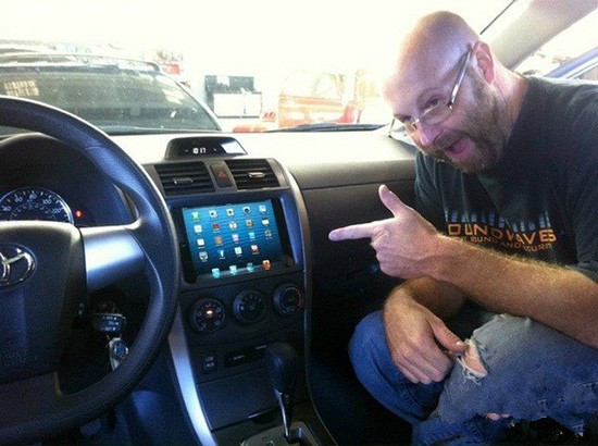 iOS8越獄車載娛樂系統插件 沒有車也能體驗CarPlay 