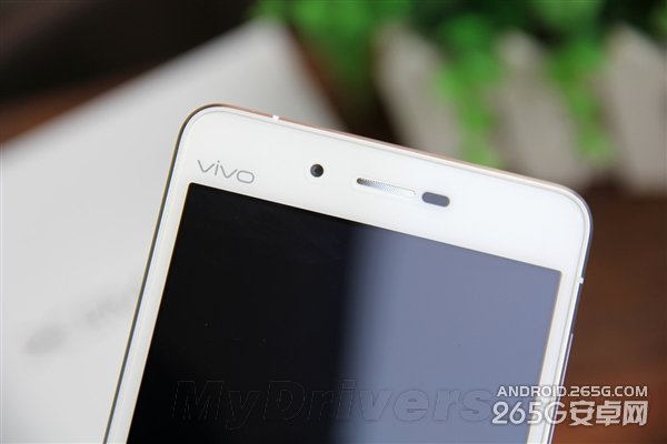 vivo X5Max开箱图赏:比耳机还细!