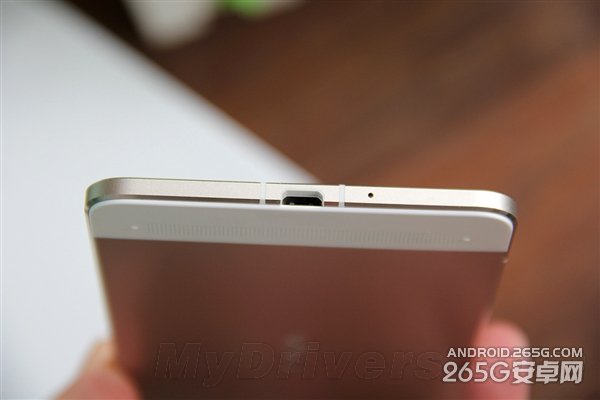 vivo X5Max开箱图赏:比耳机还细!
