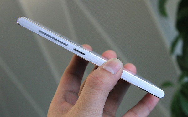 全语音操作/旗舰配置 中兴星星2号评测