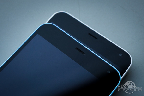 魅蓝Note正面顶部细节 魅蓝Note正面顶部细节