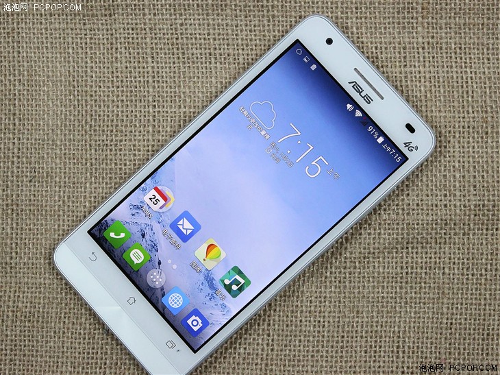 智能桌面更省事 全新华硕飞马手机评测