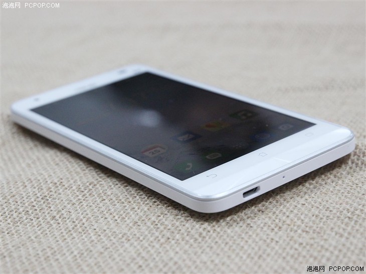 智能桌面更省事 全新华硕飞马手机评测