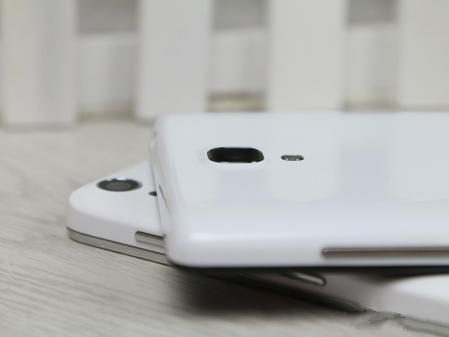 尖Phone:联想黄金斗士Note8对比红米Note