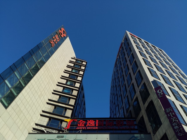 玻璃"碰"玻璃 锤子T1/小米Note对比评测