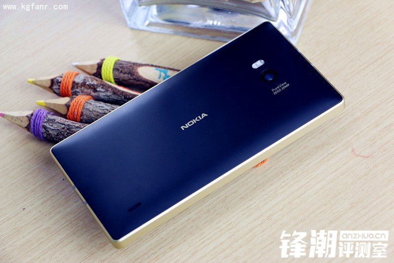 Lumia 930黄金版评测 诺基亚Lumia 930流金典