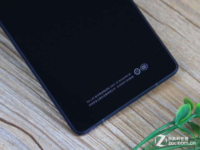 "驼峰"中框+amigo 3.0 金立ELIFE S7首测