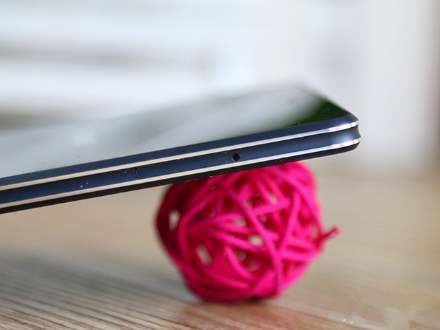 "驼峰"中框+amigo 3.0 金立ELIFE S7首测