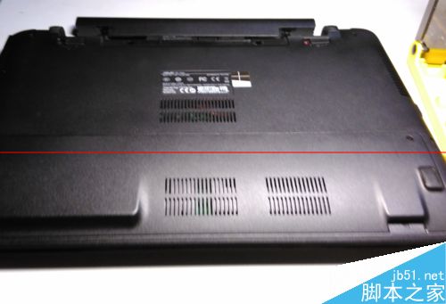 华硕fx50j笔记本怎么更换或添加内存条?