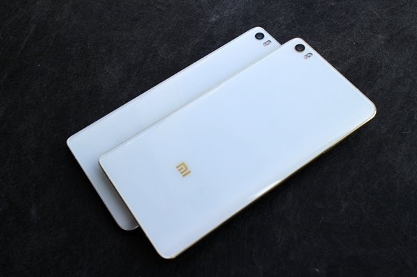 小米Note顶配开箱图赏:土豪金边框大亮