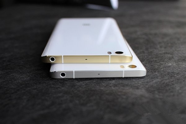 小米Note顶配开箱图赏:土豪金边框大亮