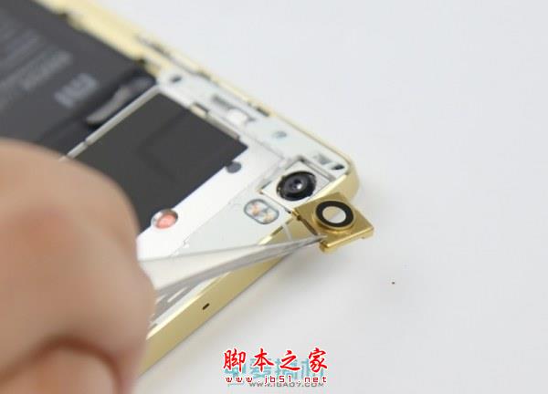 小米Note顶配版摄像头保护盖拆解