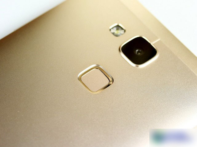 发力指纹和运动 华为Mate7新版体验评测