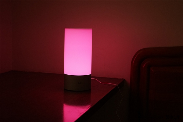 售价249元小米Yeelight床头灯官方图赏_硬件综合_硬件教程_脚本之家