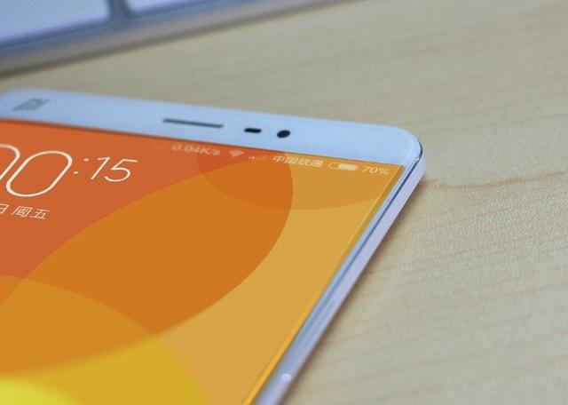 定价4000元的小米5Plus什么人才会买?_手机资