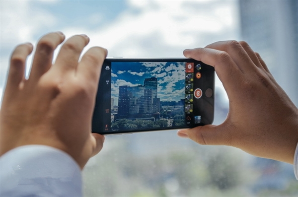 摄影极拍App发布:拍照摄影 支持实时滤镜_手机
