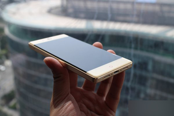 努比亚Z9金色精英版开箱图赏