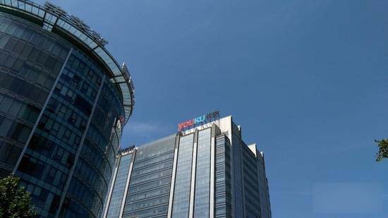 联想P1评测:长续航64位八核智能强机