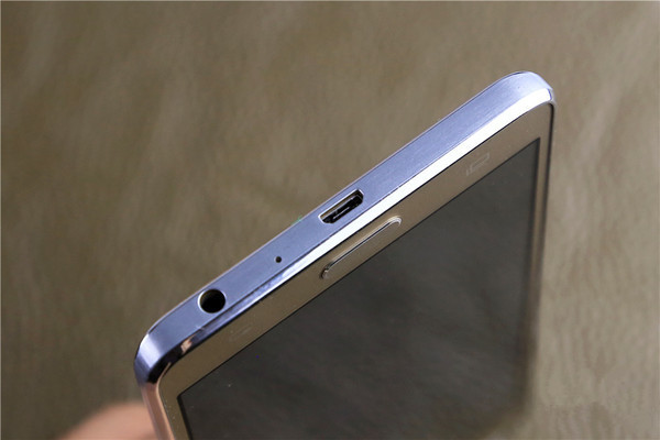 Galaxy On7ô Galaxy On7