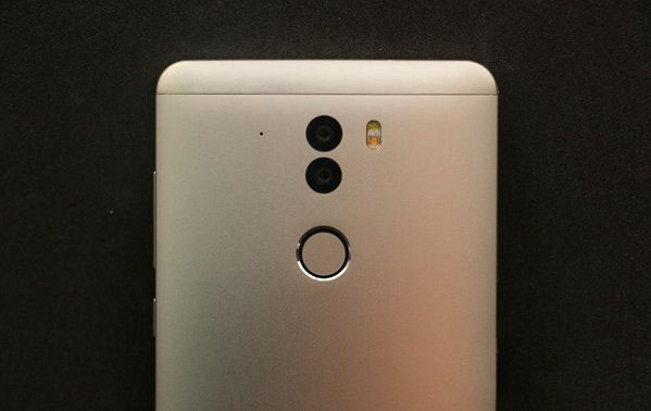 全金属机身 360奇酷手机极客版外观评测