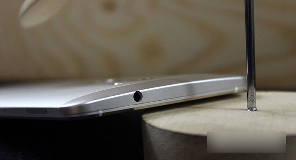 全金属机身 360奇酷手机极客版外观评测