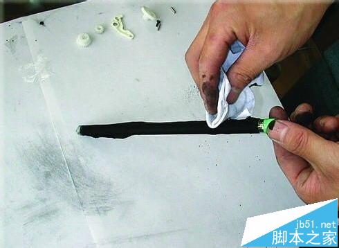 惠普HP 6L激光打印机硒鼓没粉了怎么灌粉?_打