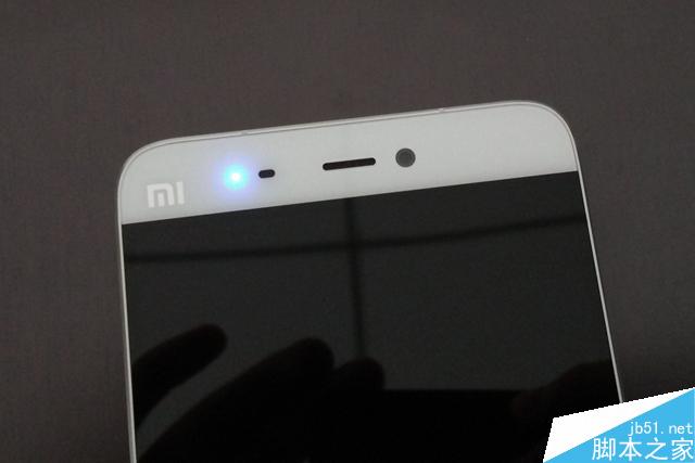 网友带来小米5的开箱和简单评测 多图各种角度