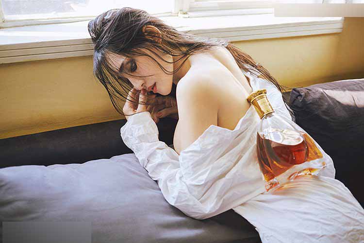 Photoshop调出美女私房照电影胶片效果,PS教程,思缘教程网
