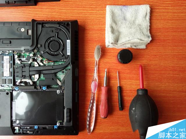 联想笔记本清灰换硅脂图文教程 电脑怎么清灰