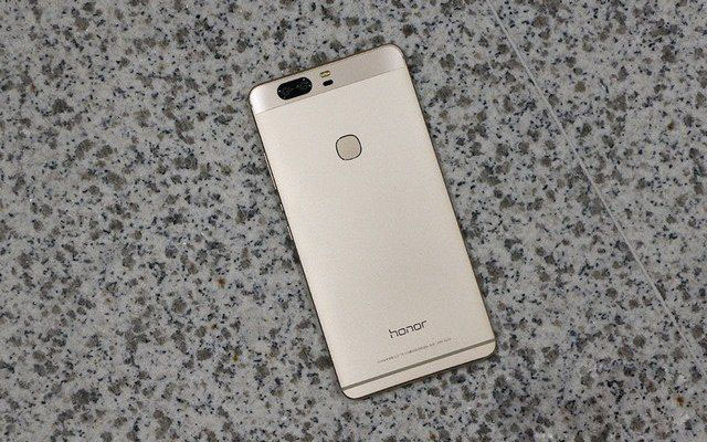 荣耀V8值得购买吗?华为荣耀V8手机深度评测