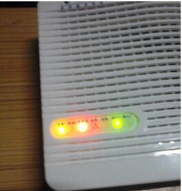 电信猫光信号灯闪红灯怎么回事 电信猫光信号