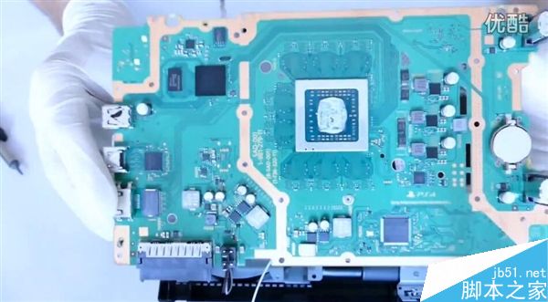 PS4 Slim首发拆机视频:主板很小_硬件综合