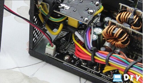 教你更换电脑电源风扇的图文方法_机箱电源及