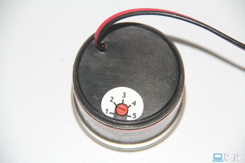 机箱水冷散热系统Tt Pacifie PT40-D5水泵拆解