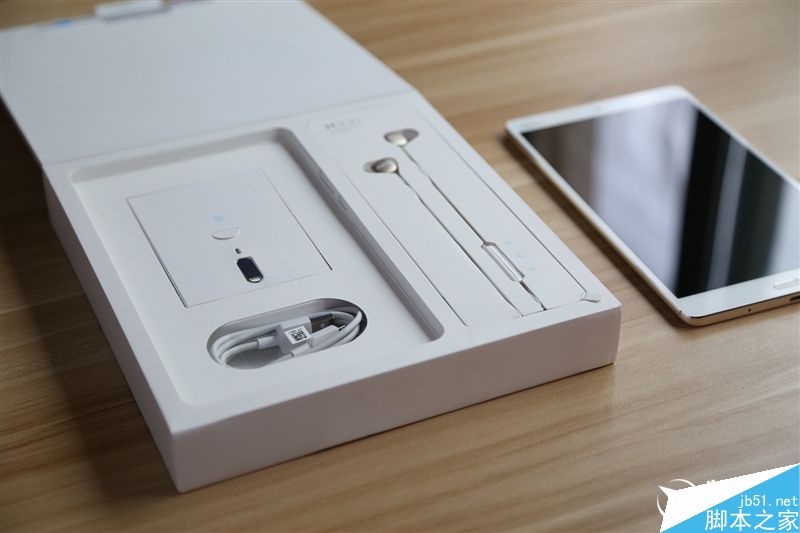 华为平板 M3首发评测:外观到性能全面提升_平板电脑