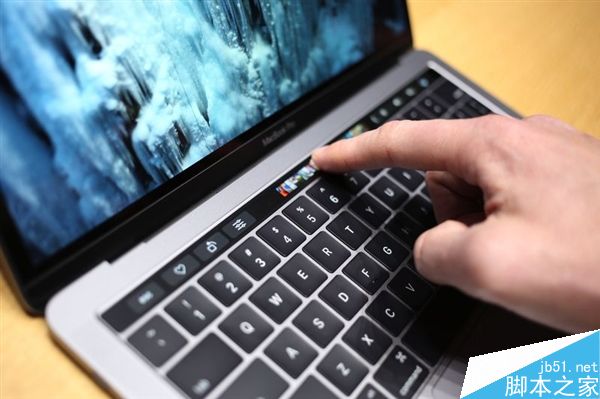 苹果新MacBook Pro又出新问题:花屏_笔记本