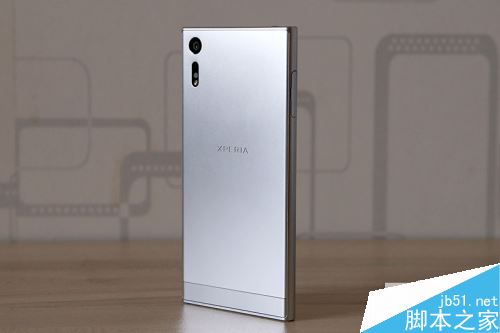 三星C9 Pro和索尼Xperia XZ哪个值得买?三星