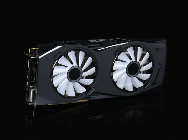 XFX讯景RX 580深红显卡全面图解评测及拆解