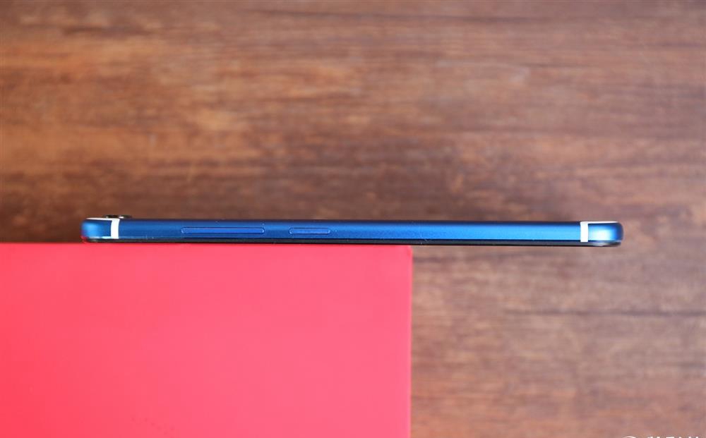 vivo X9活力蓝定制版开箱图赏:这配色骚气(15/24)